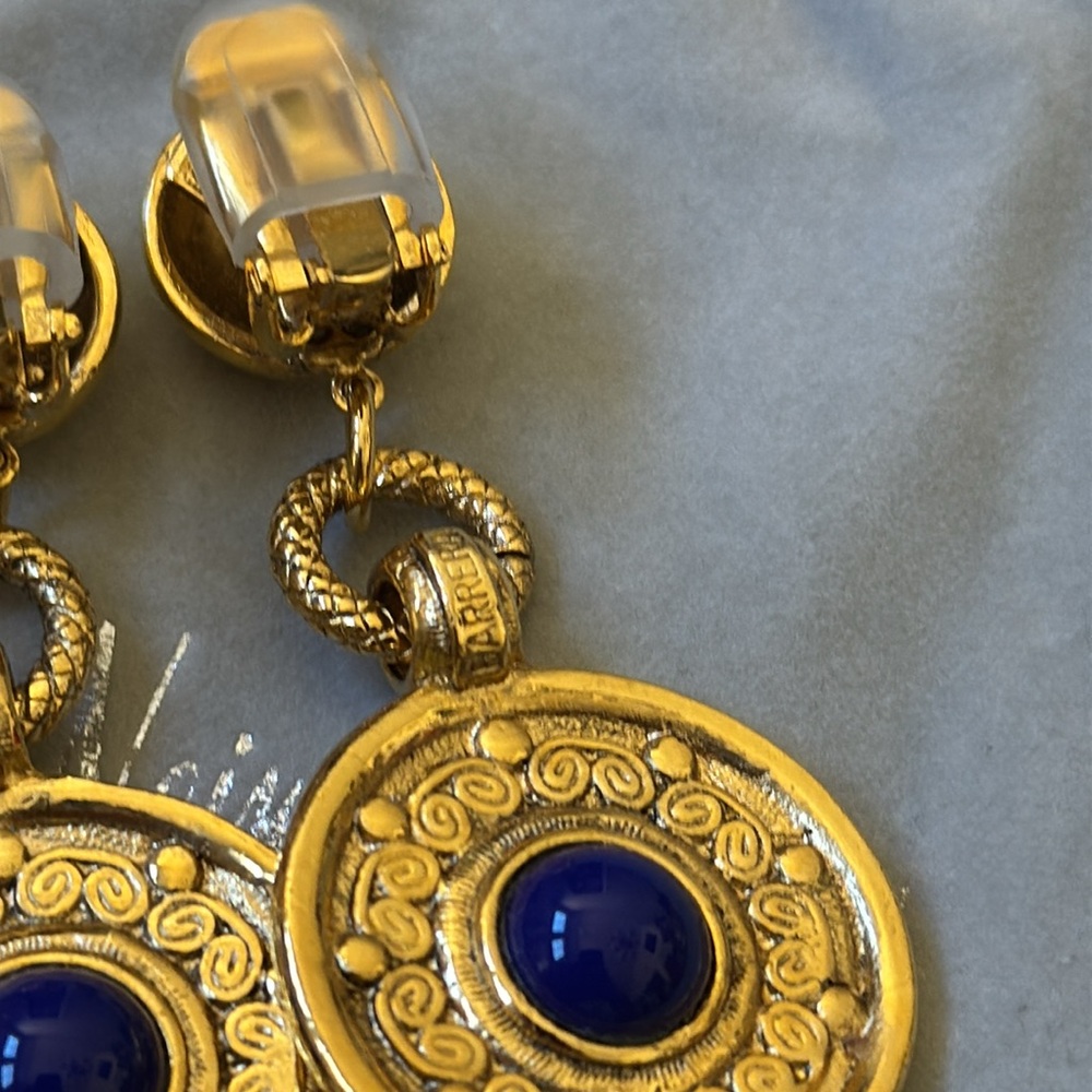 JOSE & MARIA BARRERA Signed Gold Clip-on Earrings - Picture 6 of 9